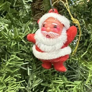 🎅Vintage Velvet Flocked Santa Figurine Plastic Red Pipe Cleaner Beard 2" Tiny